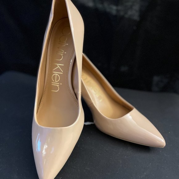 Calvin Klein Gayle Pointed Toe Evening Pumps - Picture 6 of 10